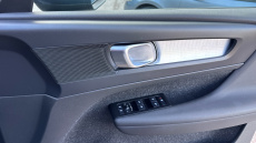 Volvo Xc40 1.5 T3 [163] Momentum 5dr Petrol Estate